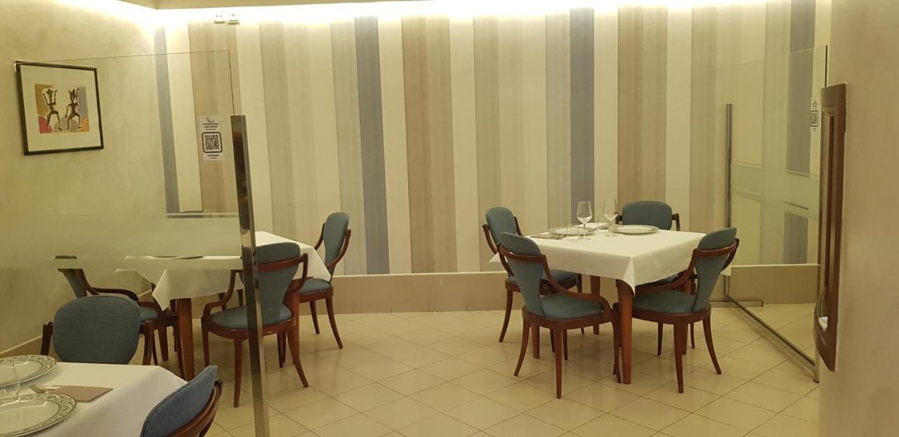 Pension Elisardo Noia Buitenkant foto