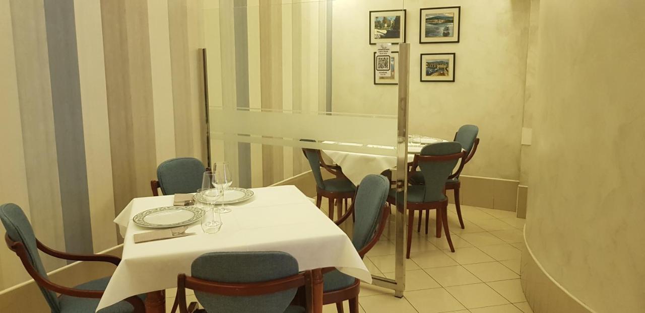 Pension Elisardo Noia Buitenkant foto