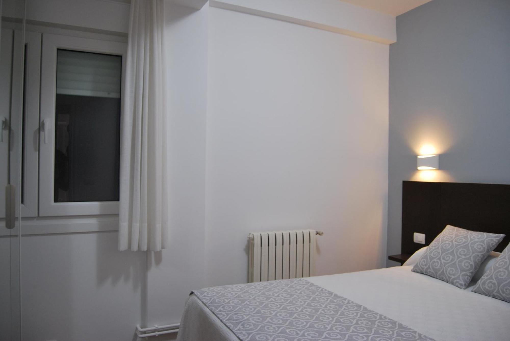 Pension Elisardo Noia Buitenkant foto
